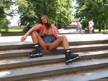 Девушки эксгибиционистки