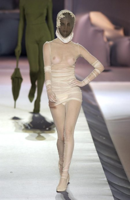 Прозрачная мода