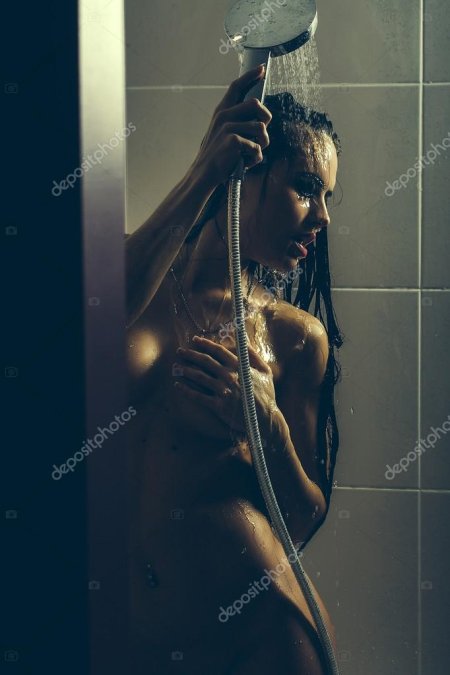 Женщины в душе