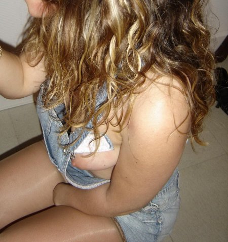 Случайно засветила трусики