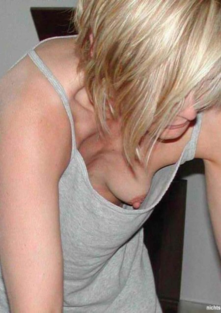 Сиськи засвет