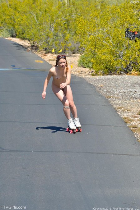 Девушки на роликах