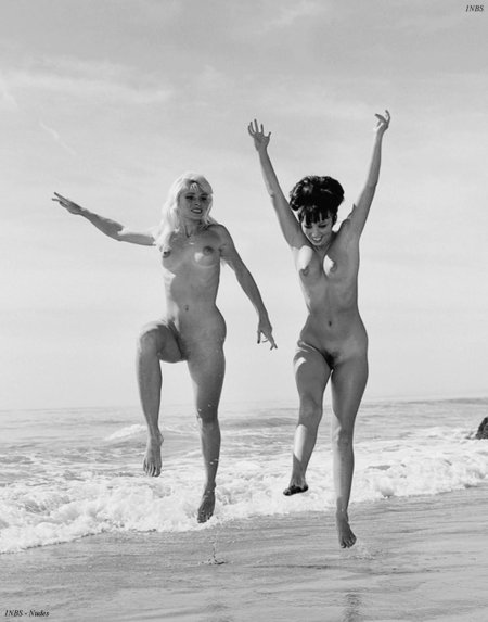 Нудистки ретро