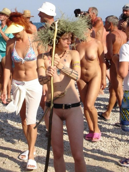 Нудистский фестиваль