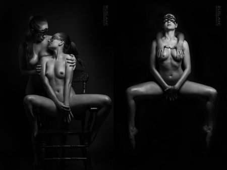 Фотосессия двух девушек ню