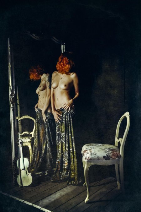 Старинные стулья