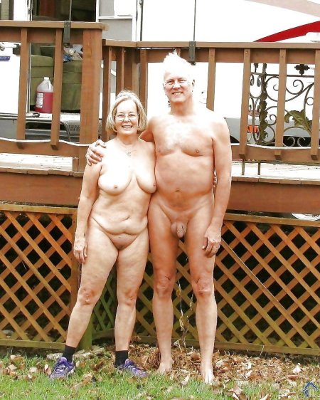 Пожилые нудисты