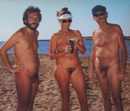 Очень волосатые нудистки