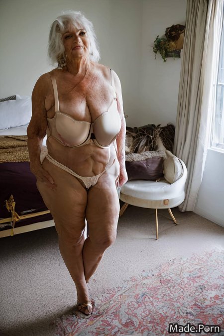 Худенькие голые старушки