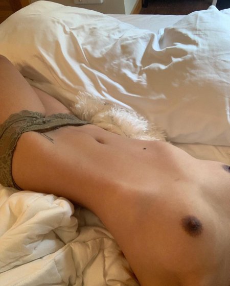 Стройная девушка