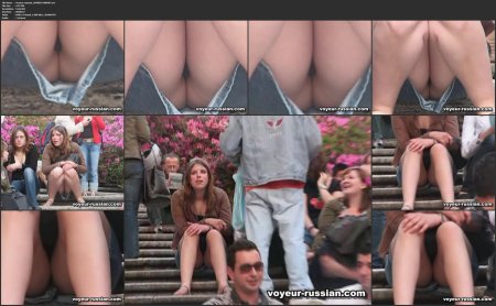 Девушки подглядывание