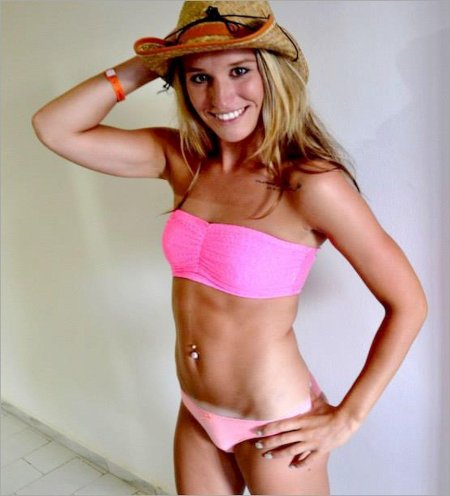 Паулина фиалкова