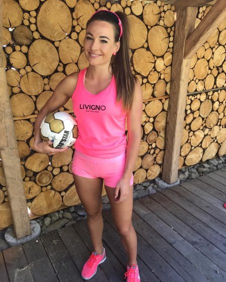 Волейбольная форма женская