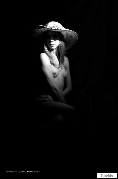 Женщина в шляпе