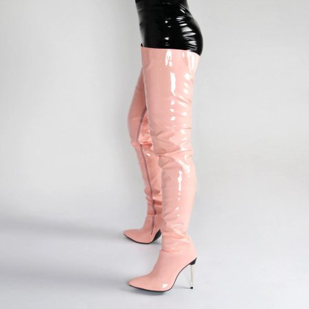 Розовые ботфорты