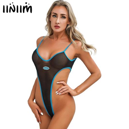 Купальник с высоким вырезом