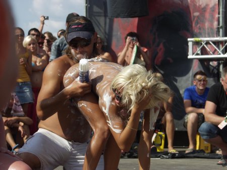 Девушки вечеринка казантип разврат