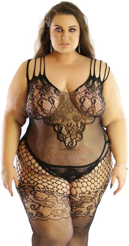 Бодистокинг на полной девушке