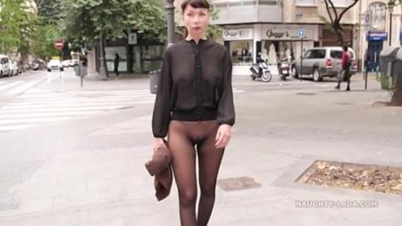 Эксгибиционистка naughty lada