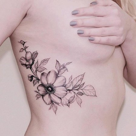 Тату на ребрах для девушек