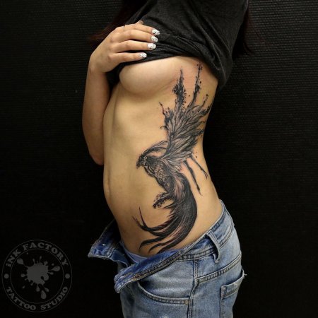 Тату для девушек на боку