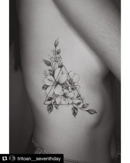 Женская татуировка