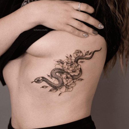 Тату дракона для девушек