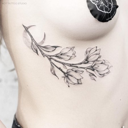 Тату веточка под грудью для девушек