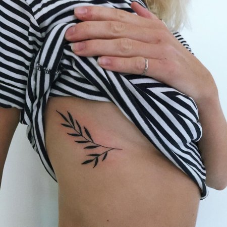 Татуировки маленькие женские