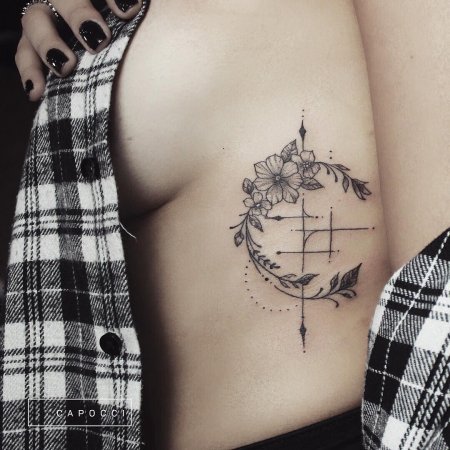 Тату женские на ребрах