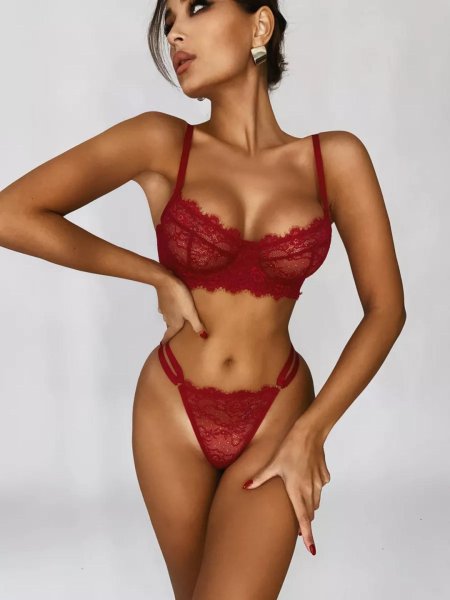 Кружевное нижнее белье