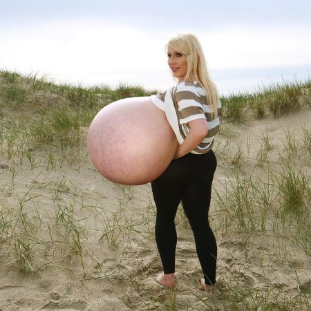 Челси чармс и майра хиллс