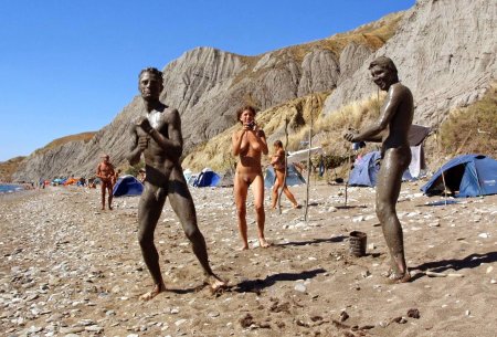 Лисья бухта нудисты