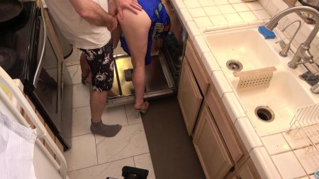 Мачеха застряла порно