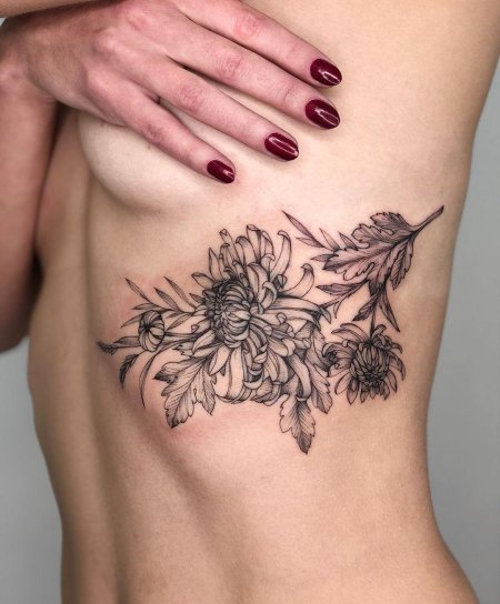 Женская татуировка