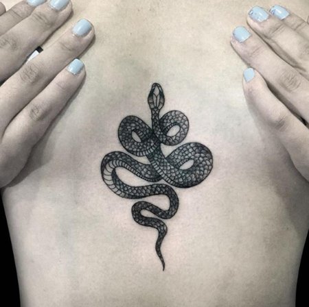 Тату змеи для девушек