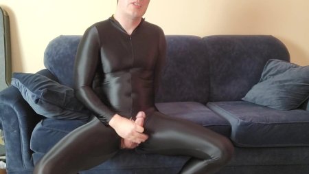 Латексный костюм мужской