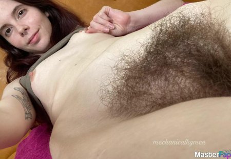 Волосатая киска