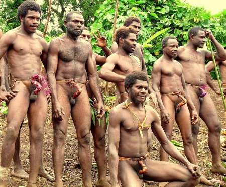 Голые туземцы