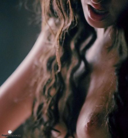 Сексуальные сцены