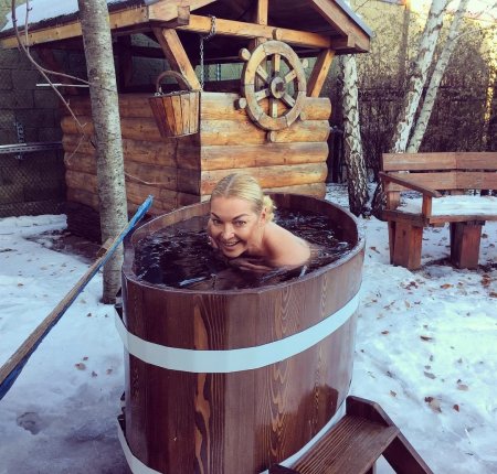 Анастасия волочкова в купели