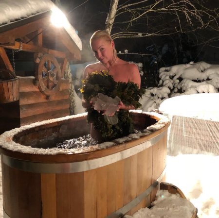 Анастасия волочкова в купели