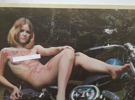 Мотоцикл с девушкой