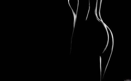 Силуэт голой женщины