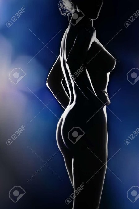 Голые женщины на синем фоне