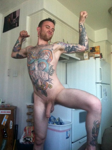 Голые татуированные мужчины