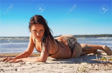 Девушки пляж