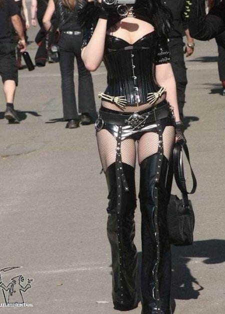 Готическая мода