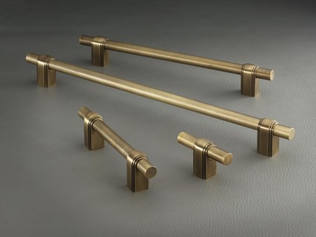 Мебельная ручка из латуни