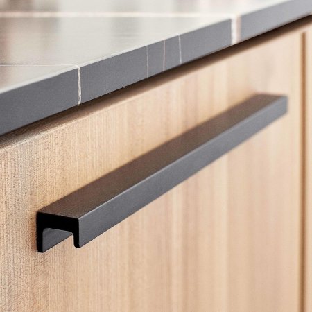 Накладные ручки на кухонные фасады